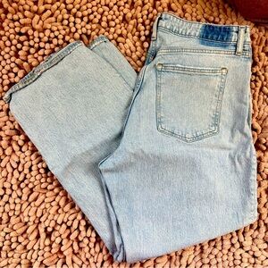 Abercrombie & Fitch High Rise 90s relaxed fit Jean